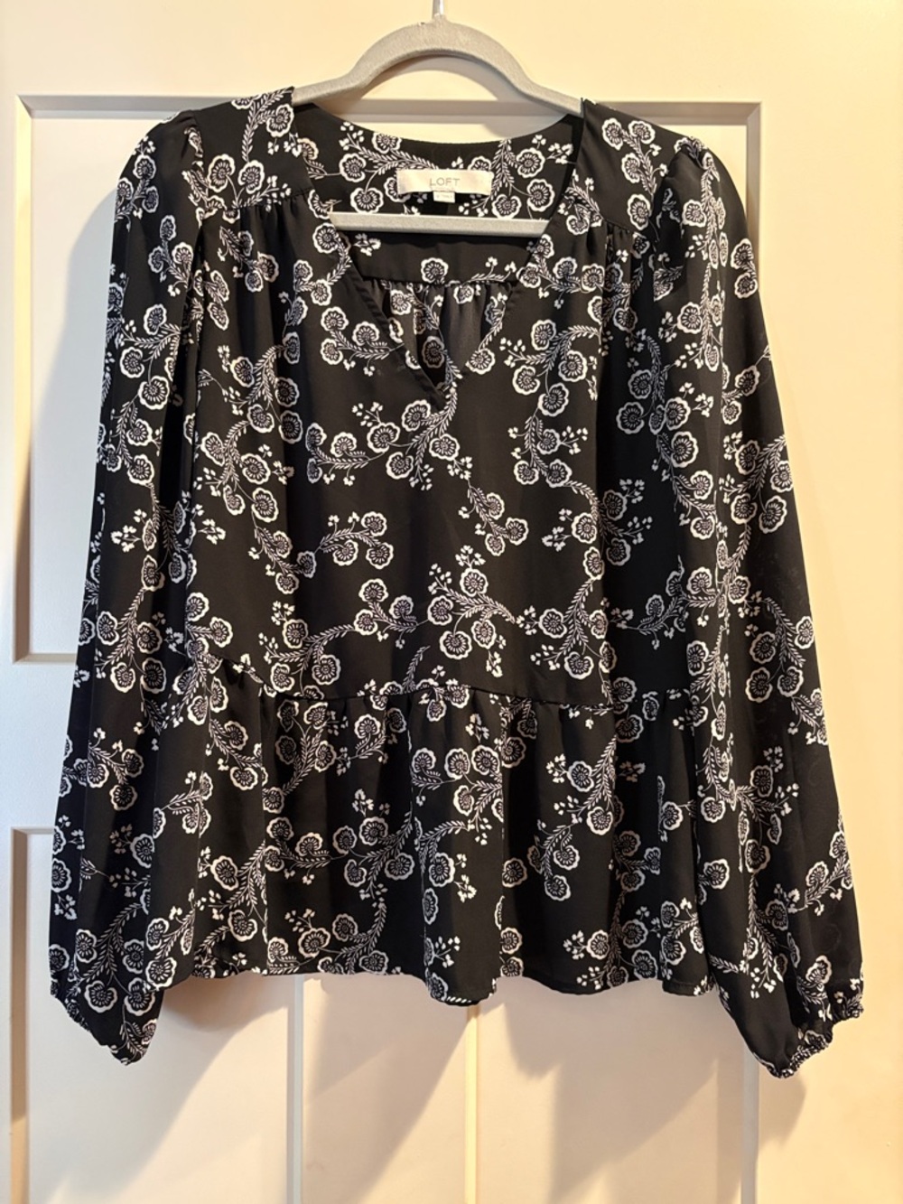LOFT Black/White Peplum Blouse - Small - Classic, Clean Beauty, Business Casual